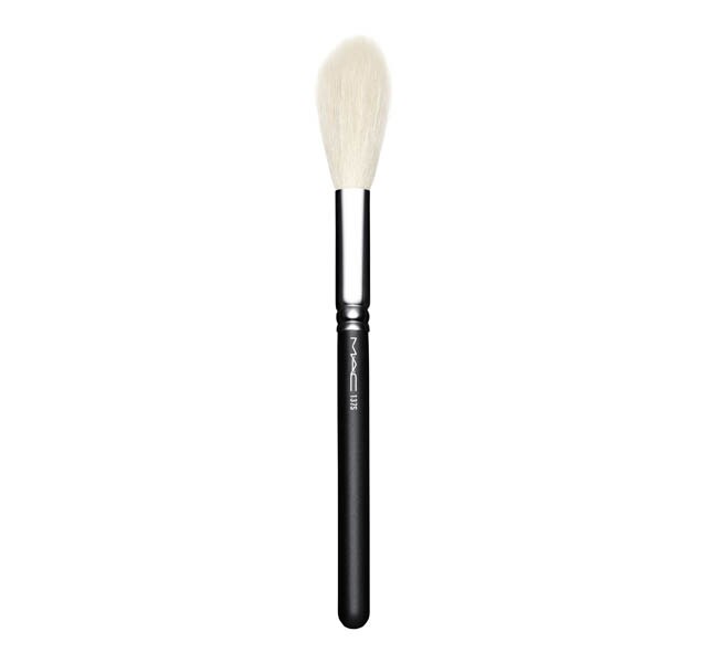 137S ロング ブレンディング ブラシ | MAC Cosmetics